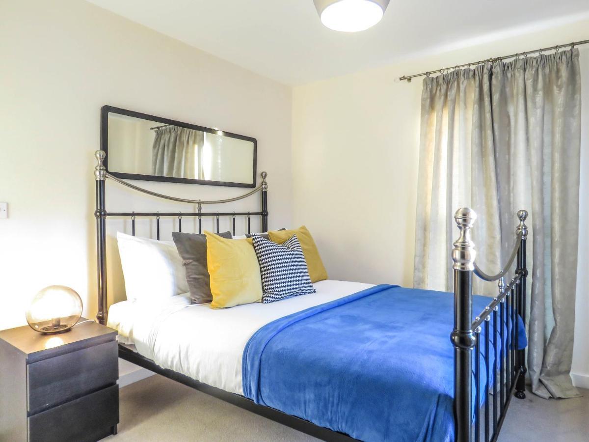 Tudors Esuites 4 Bedroom House Driveway & Garden Birmingam Exterior foto